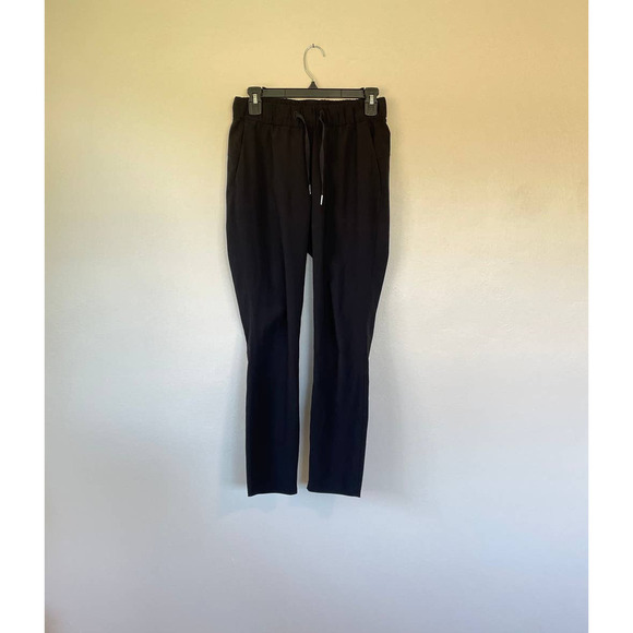 LULULEMON ON THE FLY PANT 28" BLACK